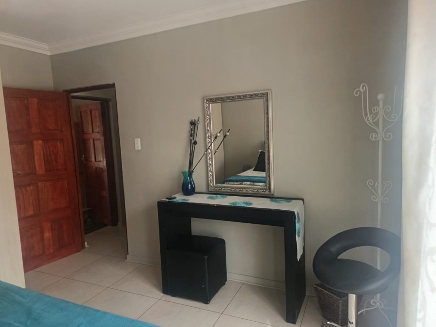 4 Bedroom Property for Sale in Rhodesdene Northern Cape